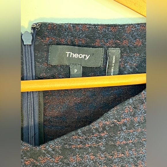 Theory Long Sleeve Houndstooth Jacquard Plaid Sheath Dress Dark Currant S Petite - Picture 3 of 13